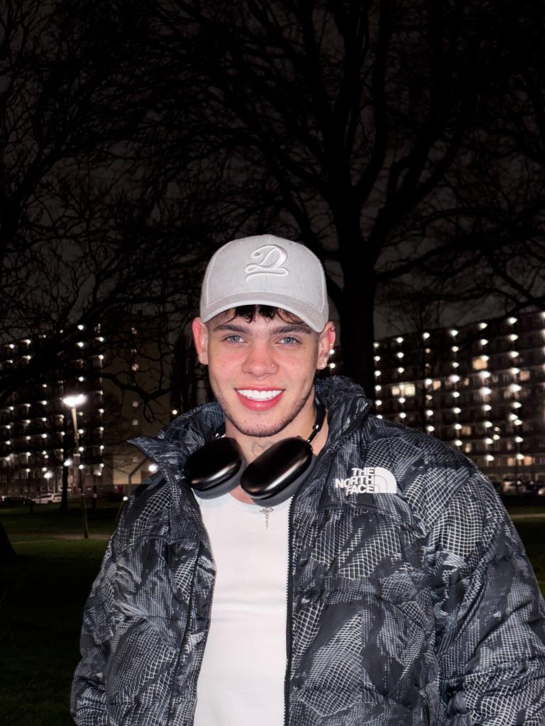 Chico busca chica en Madrid: 