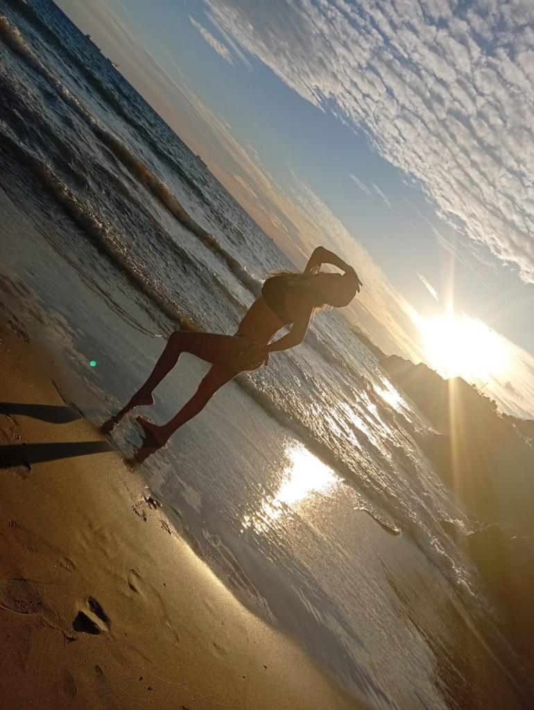 634034355: Chica busca chico en Barcelona