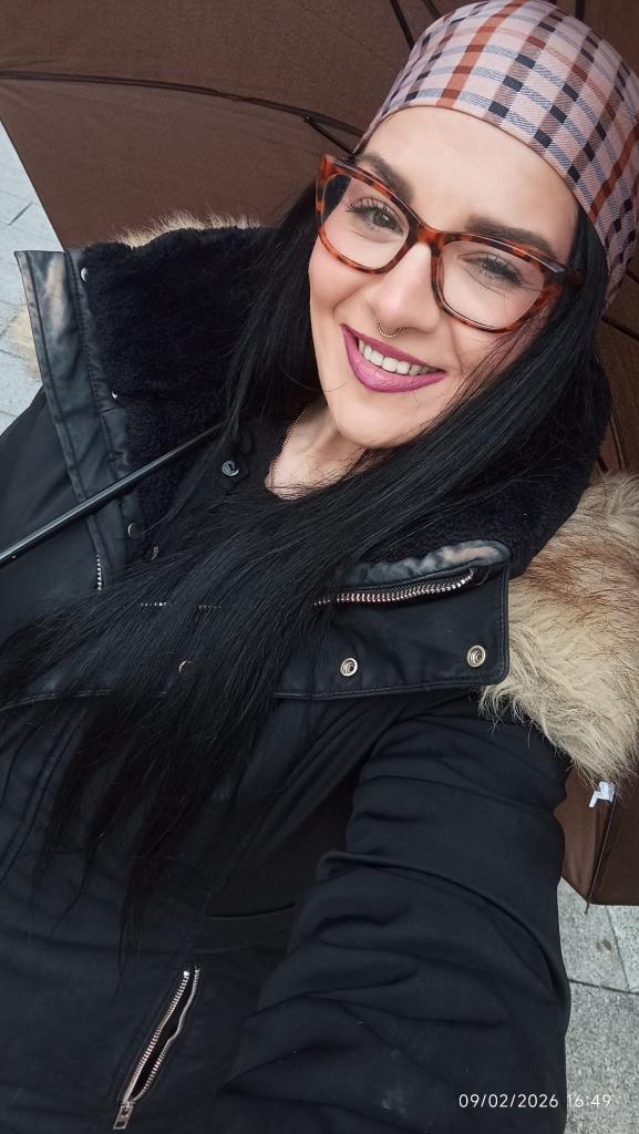 624094807: Chica busca chico en Madrid