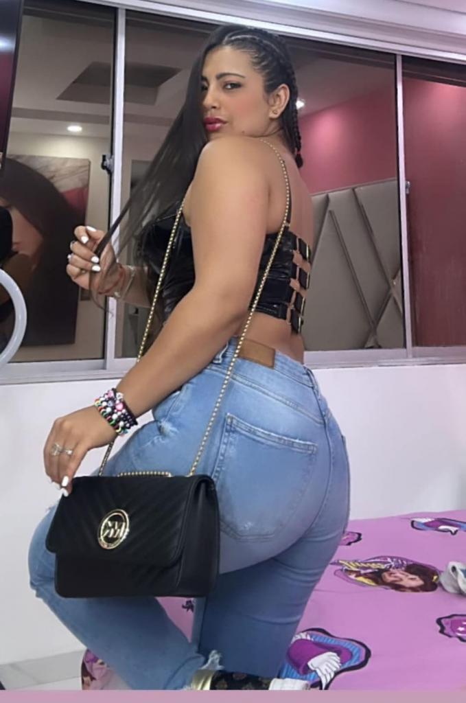 Chica busca chico en Zaragoza: Chica busca chico