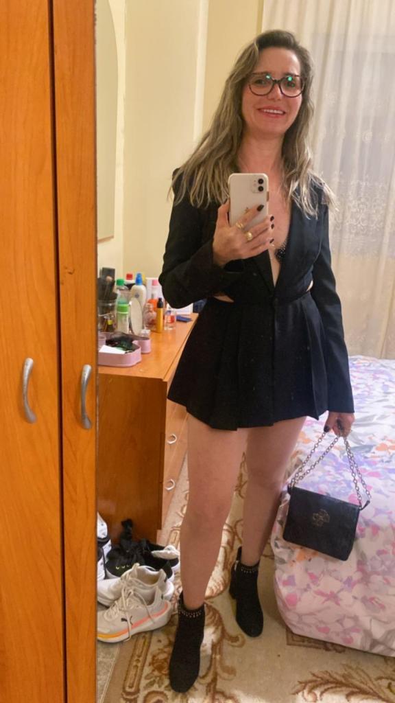 Chica busca chico en La Coruña: 