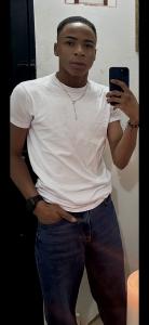 634714063: Chico busca chica en Barcelona