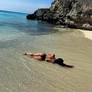 641944846: Chica busca chico en Granada