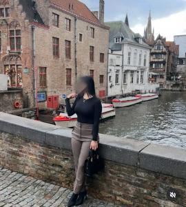 641340621: Chica busca chico en Navarra