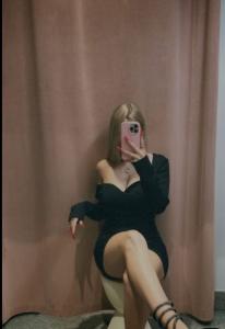 631133707: Chica busca chico en Madrid