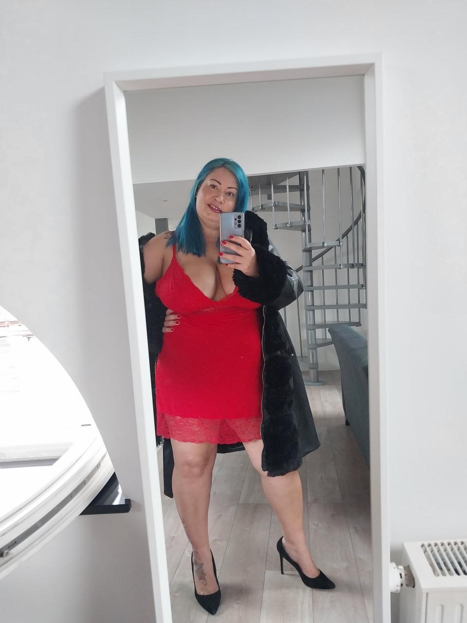 Chica busca chico en Sevilla: 