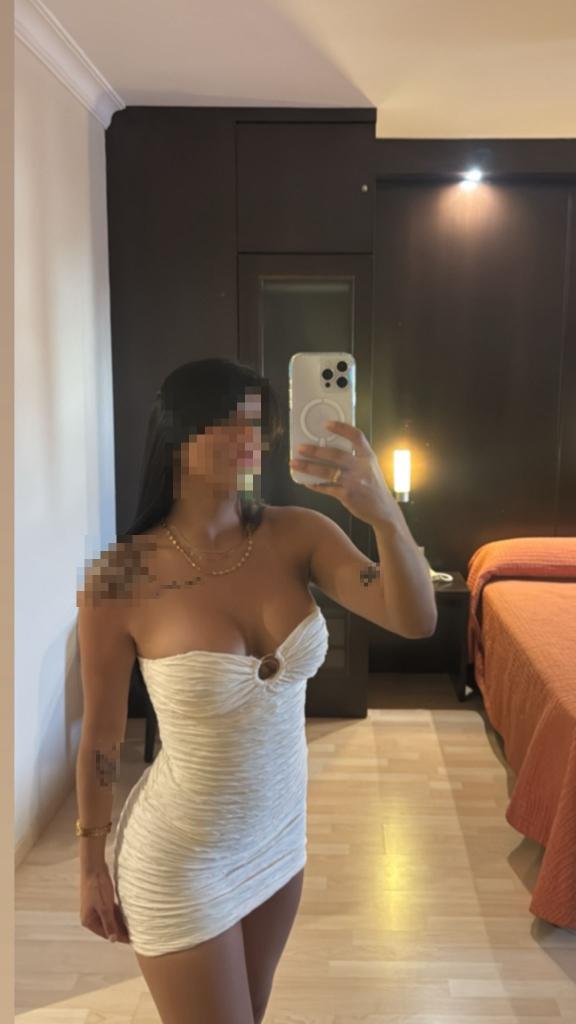 Chica busca chico en Málaga: Chica busca chico