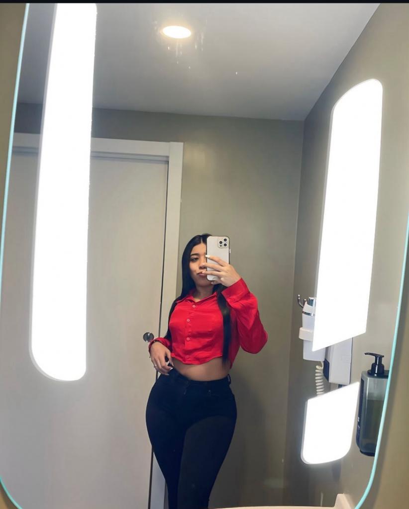 Chica busca chico en Sevilla: 