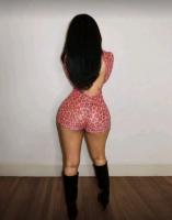 667050848: Chica busca chico en Sevilla