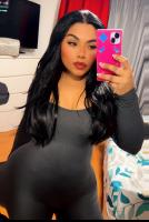 673438097: Chica busca chico en Madrid