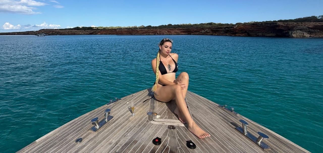 Chica busca chico en Cádiz: 