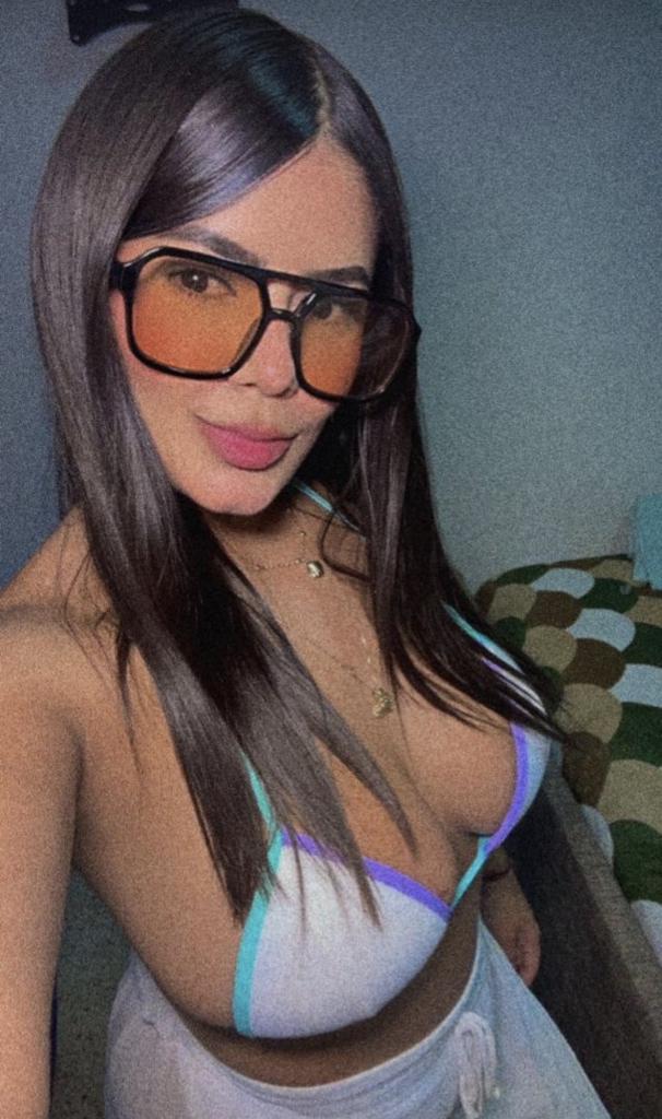 612474326: Chica busca chico en Tenerife