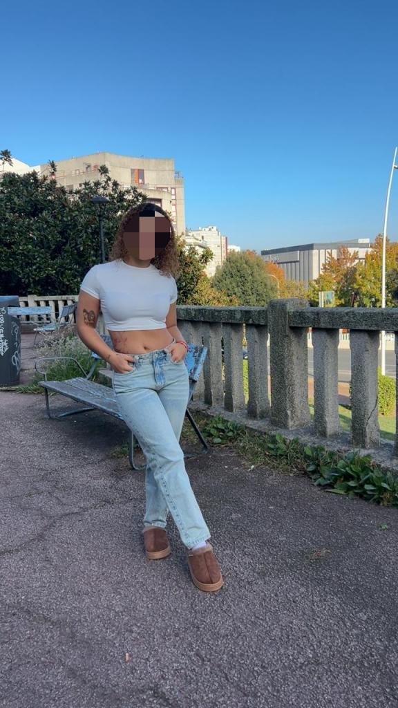 Chica busca chico en La Coruña: Chica busca chico