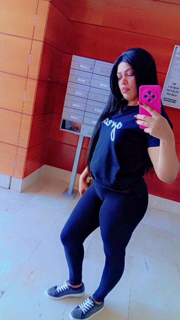 658477790: Chica busca chico en Cuenca