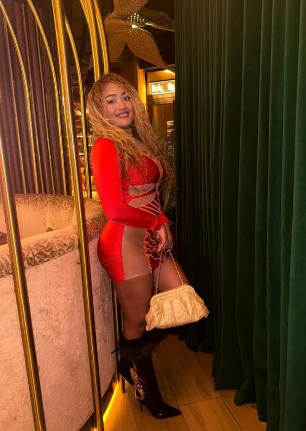 Chica busca chico en Almería: 