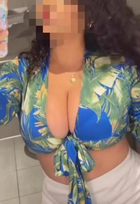 Chica busca chico en Tenerife: 