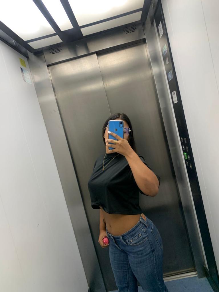 Chica busca chico en Almería: 