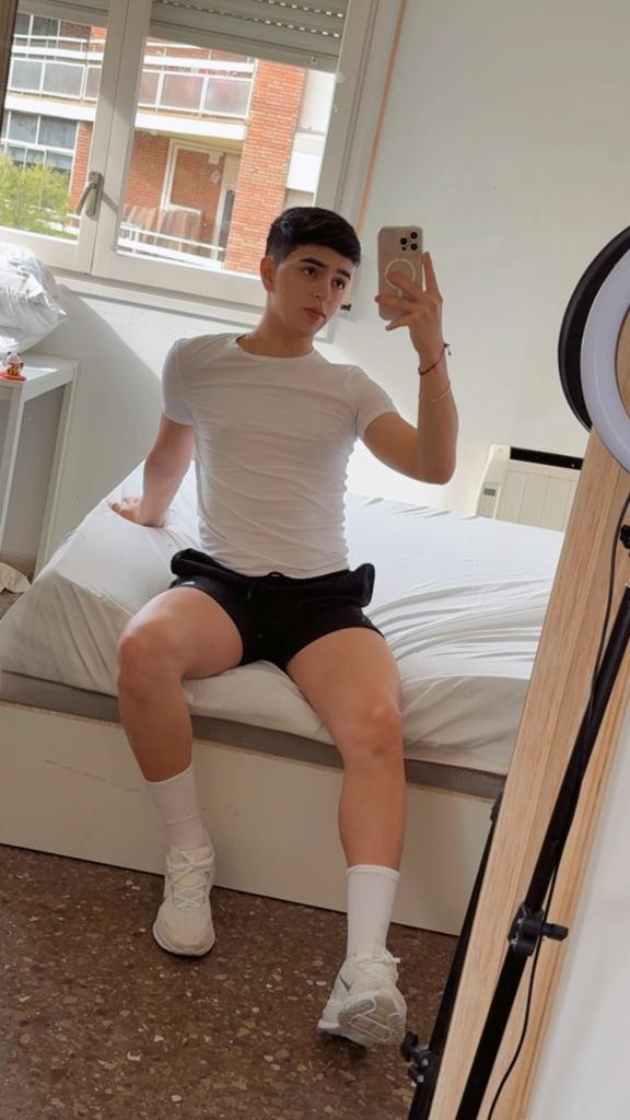 Chico busca chica en Barcelona: 