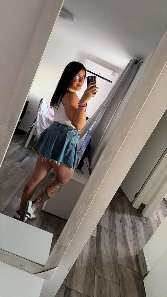 Chica busca chico en Sevilla: 