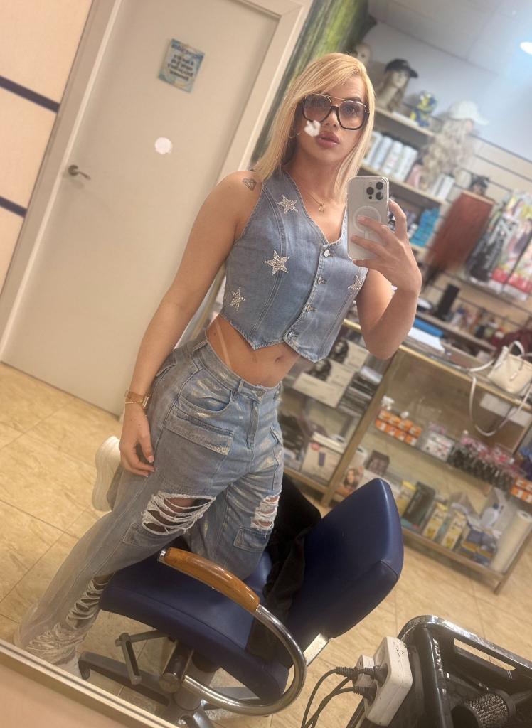 607212118: Transexual en Cádiz