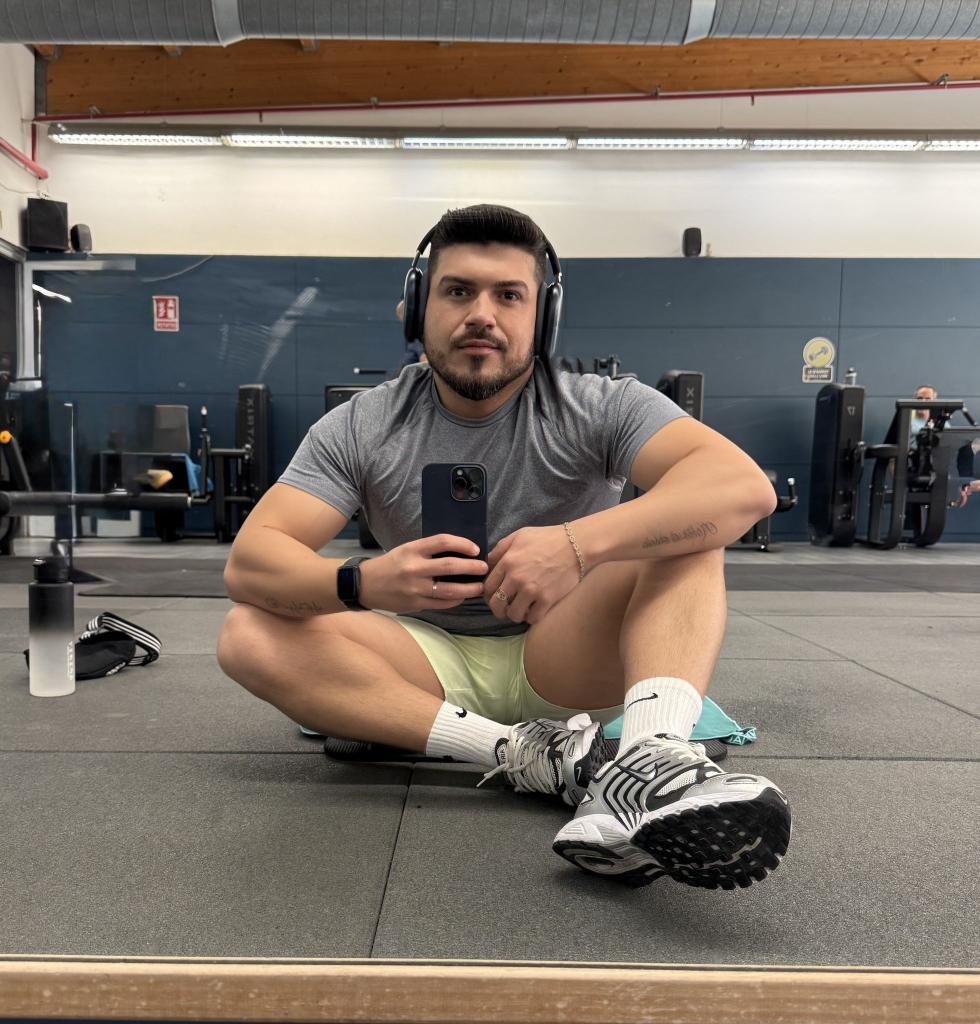 603151186: Chico busca chica en Sevilla