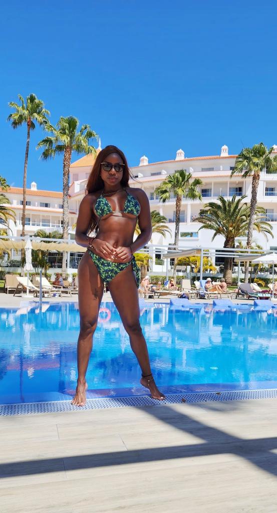 Chica busca chico en Tenerife: 