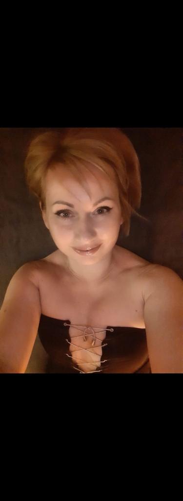 Chica busca chico en Almería: 