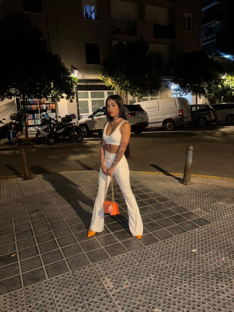 Chica busca chico en Valencia: 