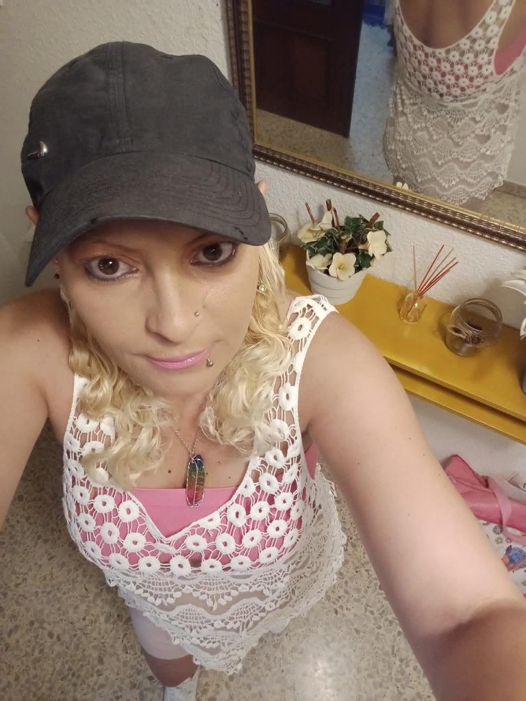 643087668: Chica busca chico en Zaragoza