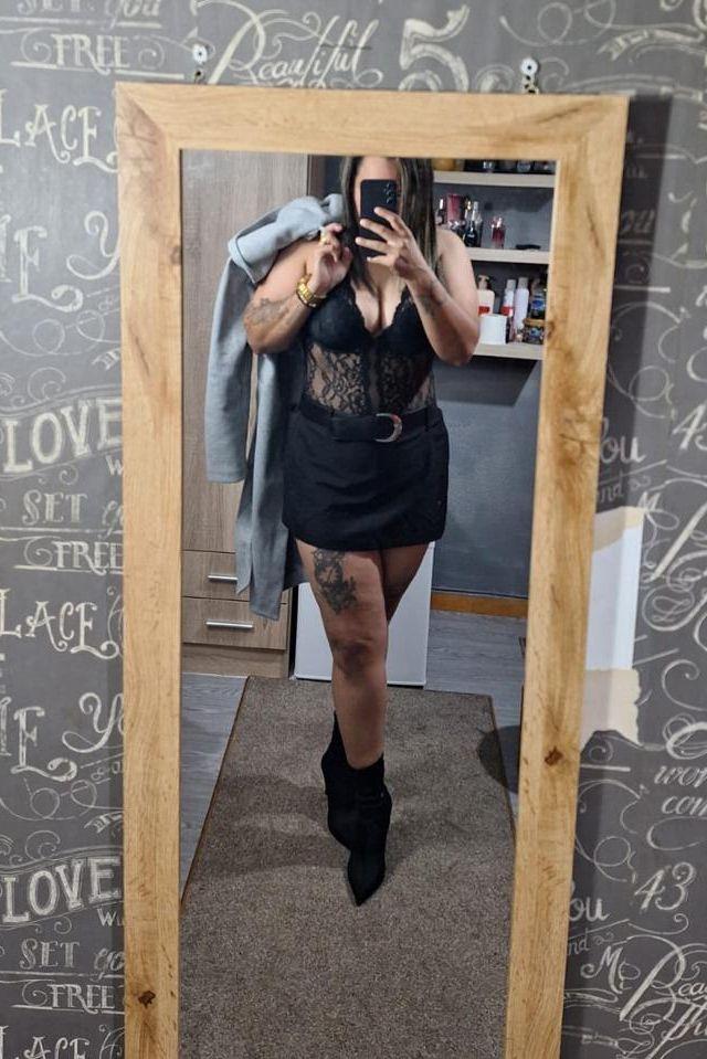 642315669: Chica busca chico en Sevilla