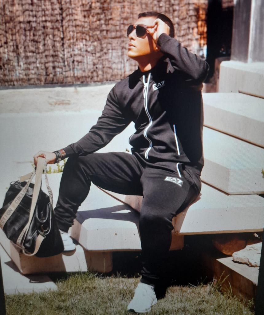 Chico busca chica en Pontevedra: 