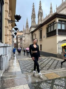 642243930: Chica busca chico en Sevilla