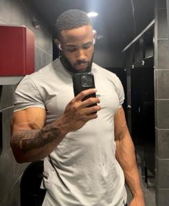 677266930: Chico busca chica en Alicante