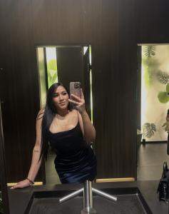 604364239: Chica busca chico en Sevilla