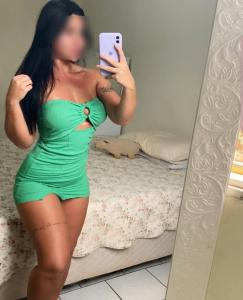 677358621: Chica busca chico en Pontevedra