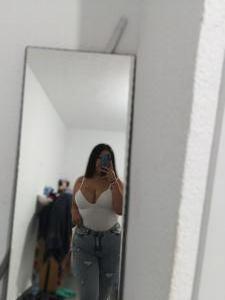 658698922: Chica busca chico en Madrid