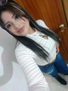 667037085: Chica busca chico en Almería
