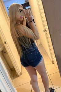 613952877: Chica busca chico en Asturias