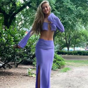 742058637: Chica busca chico en Madrid