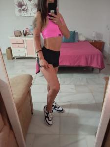 643014311: Chica busca chico en Málaga