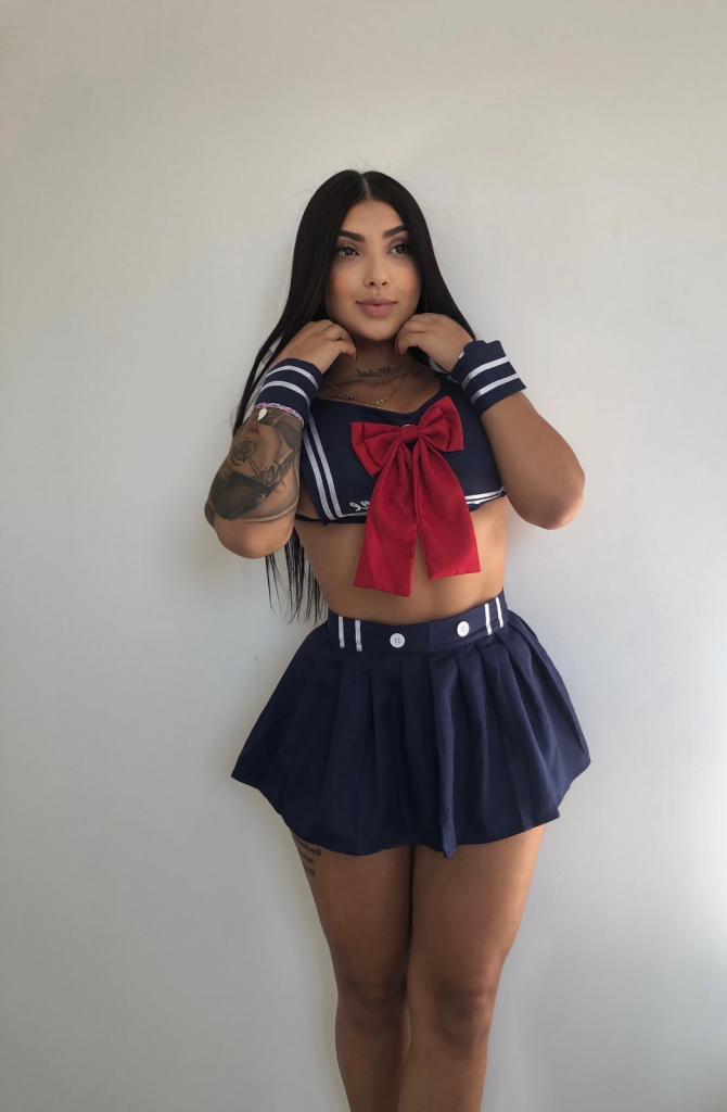 Chica busca chico en Cádiz: 