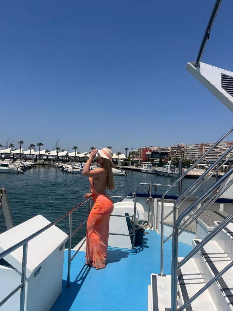 Chica busca chico en Alicante: 