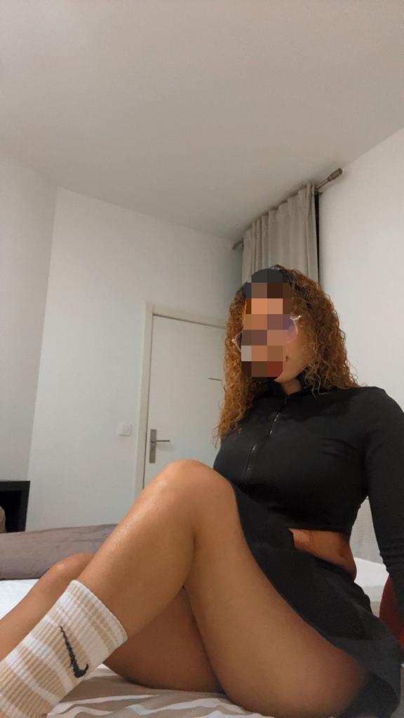 610350292: Chica busca chico en León