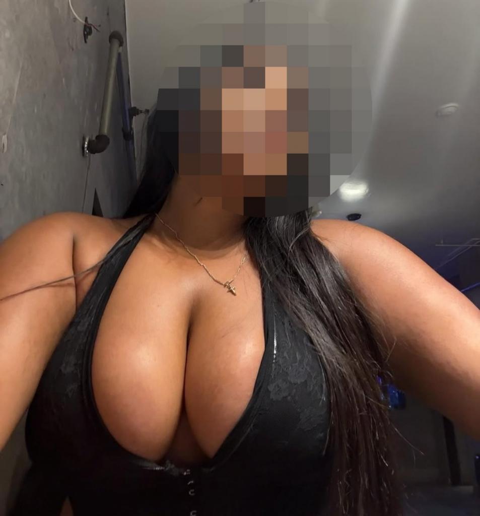 Chica busca chico en Huesca: 