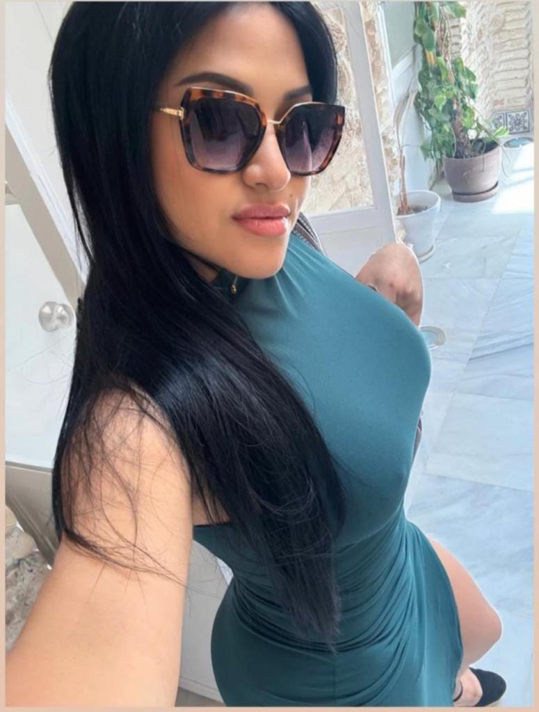 Chica busca chico en Cádiz: 