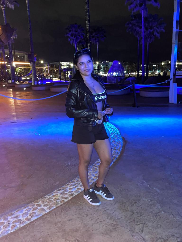 Chica busca chico en Alicante: 