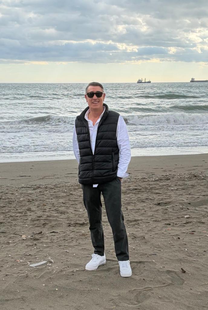 Chico busca chica en Málaga: 