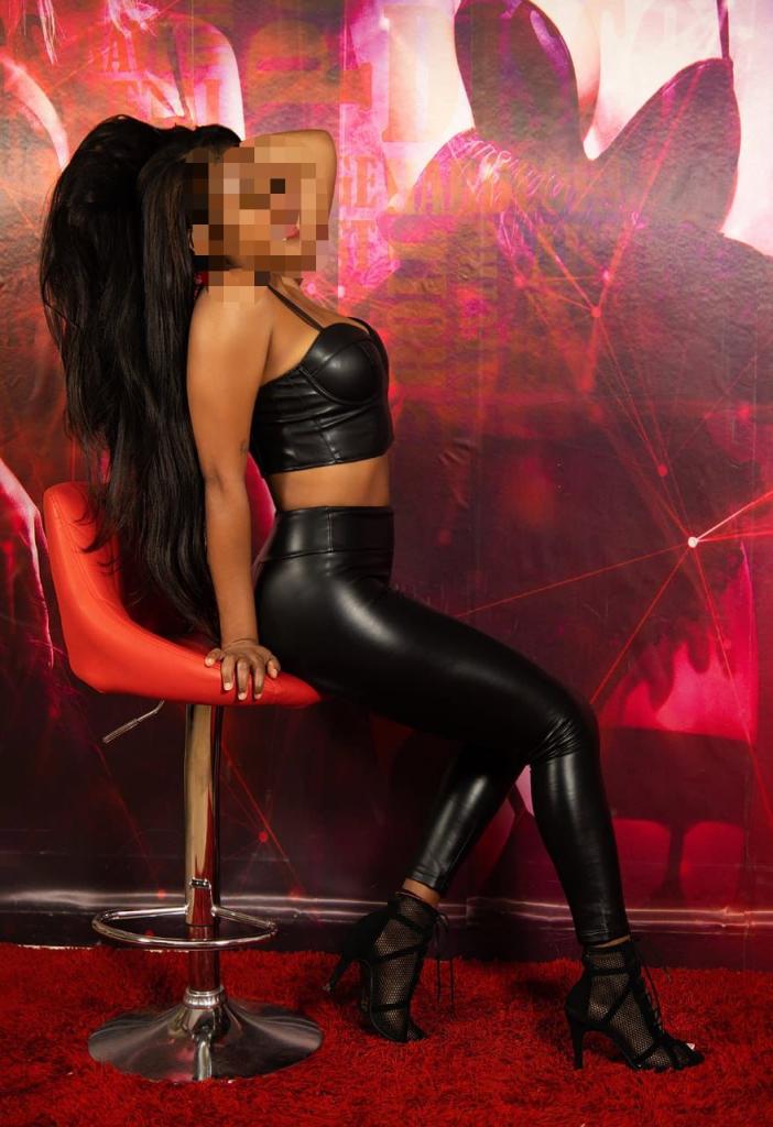 Chica busca chico en Zaragoza: 