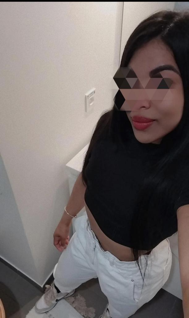 Chica busca chico en Granada: 