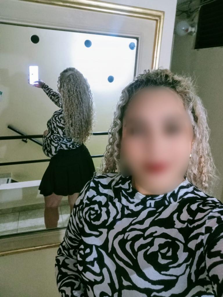 Chica busca chico en Almería: 
